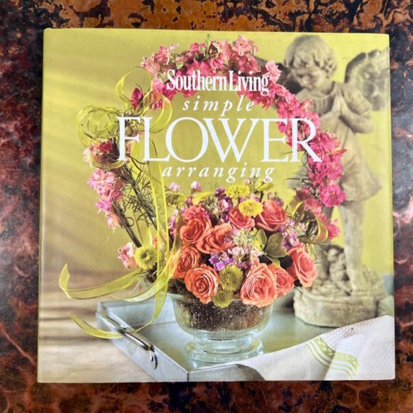 FINAL PRICE! Beautiful SLAH Simple Flower Arranging Book - Picture 3 of 11